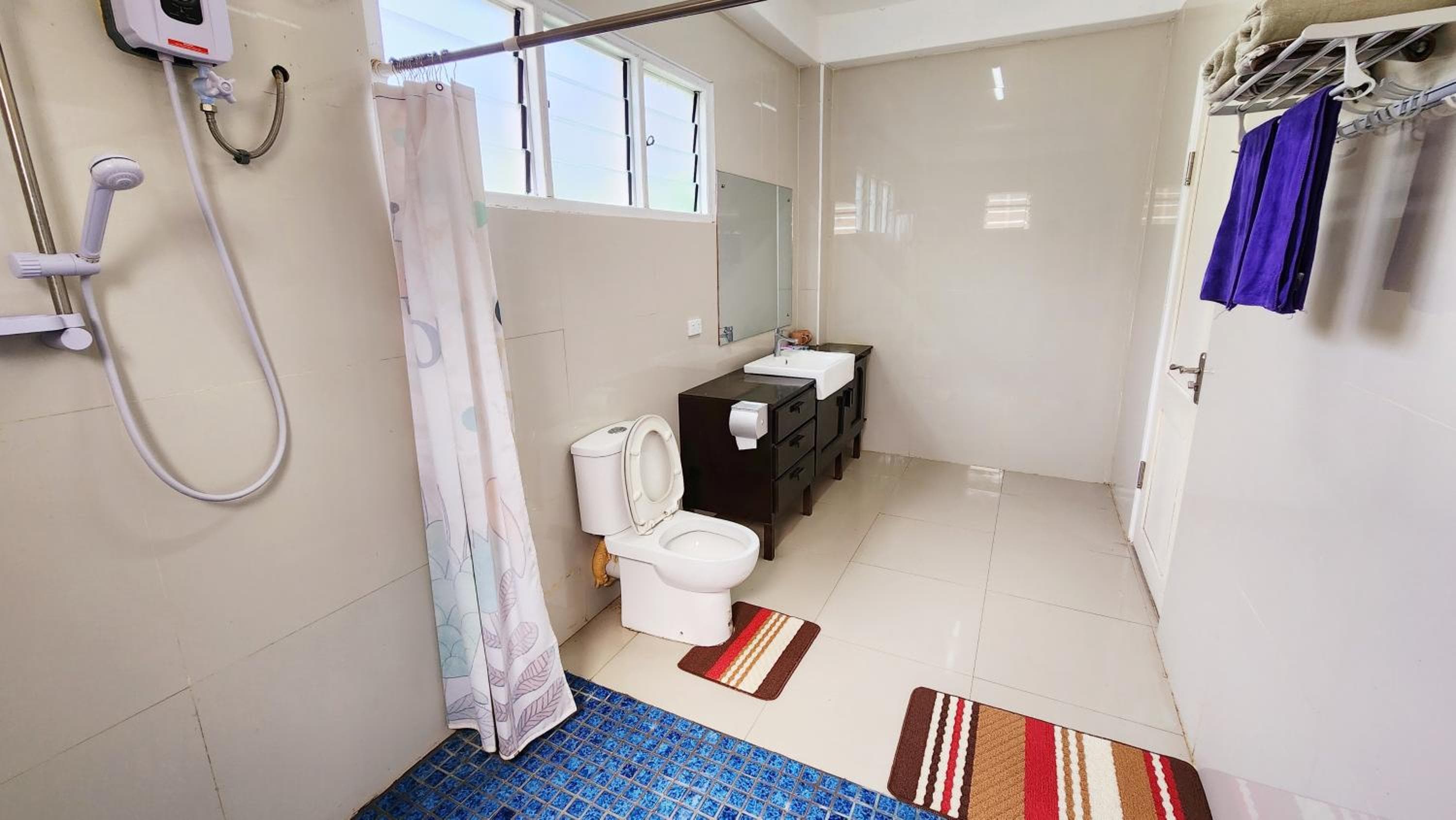 Double Room with Private Bathroom at Ocean Heart Hotel