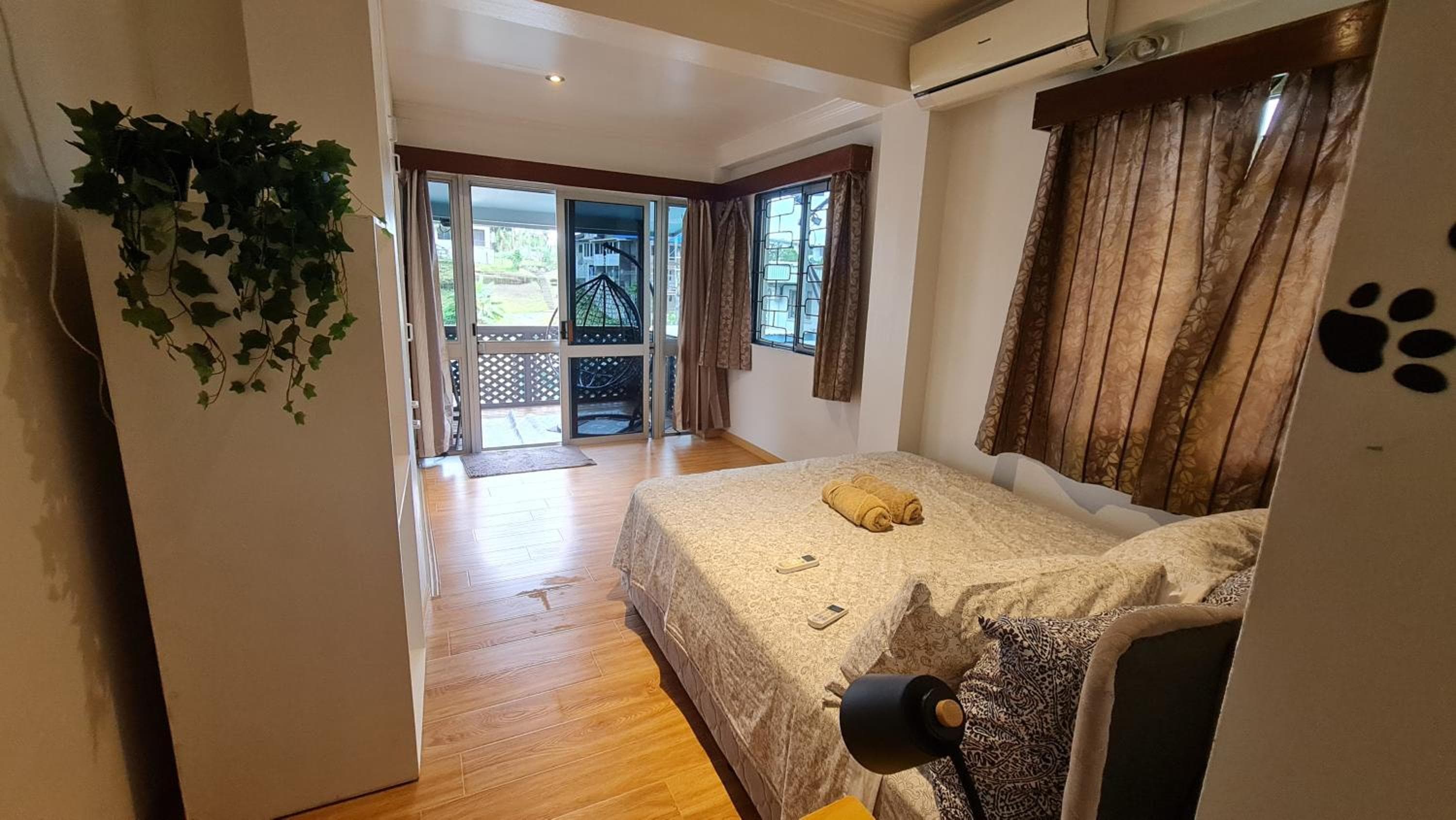 Three-Bedroom Apartment with Balcony at Spacious 3 BRM Apartment