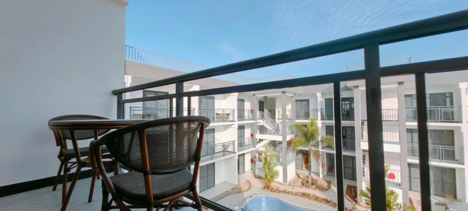 Two-Bedroom Apartment at Dawns Homestay