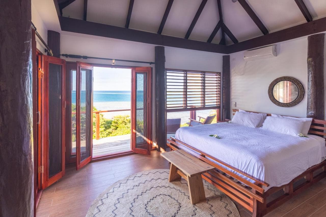 Villa - Beach Front at Private Oceanfront Fijian Villa Sleeps 8