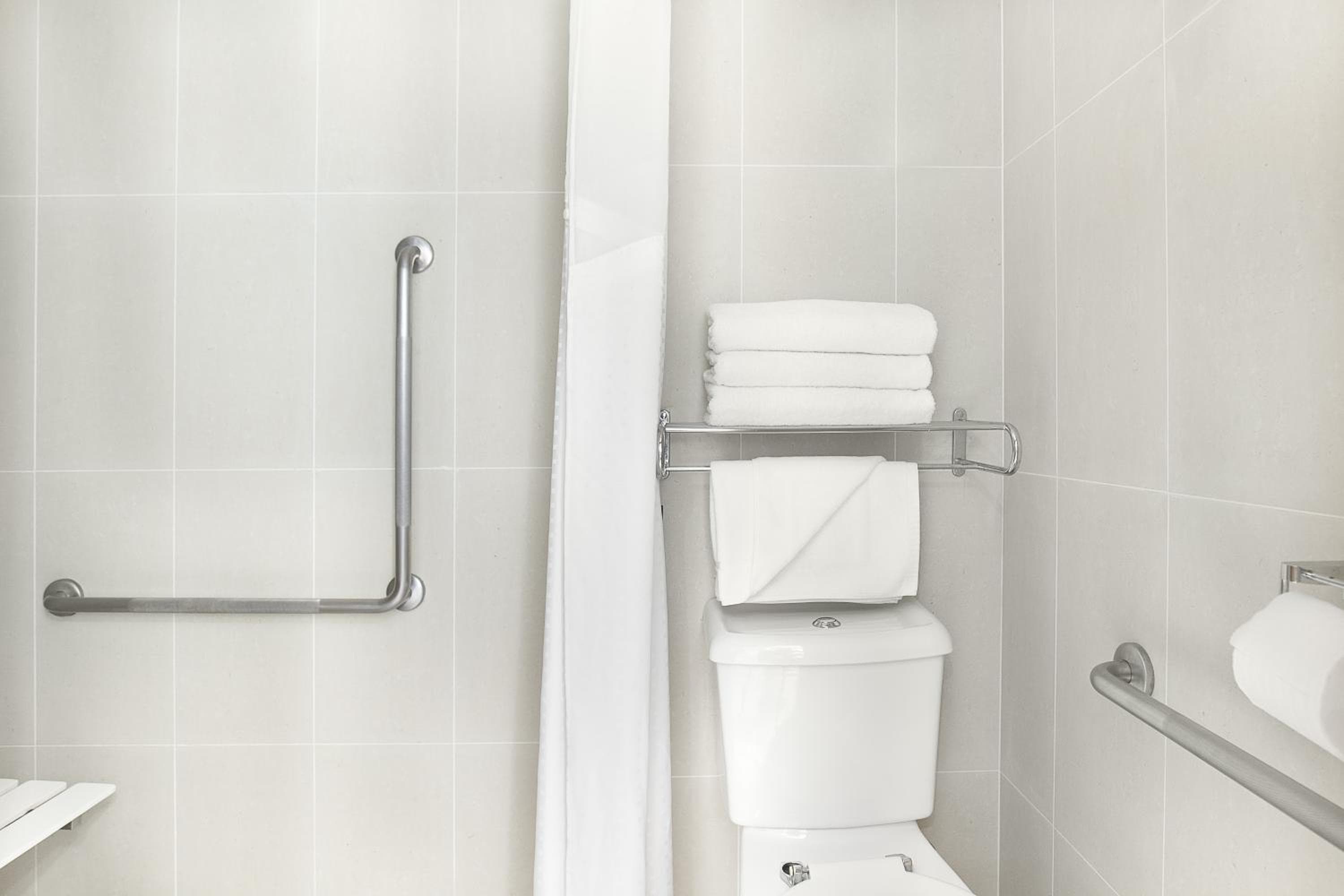 Standard Queen Room - Disability Accessible/Garden View at Holiday Inn Suva by IHG