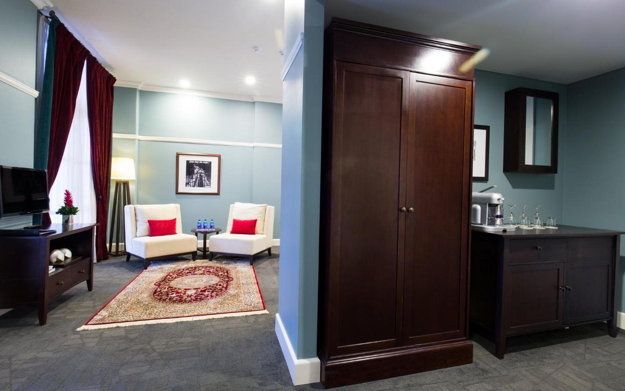Queen Elizabeth Suite at Grand Pacific Hotel