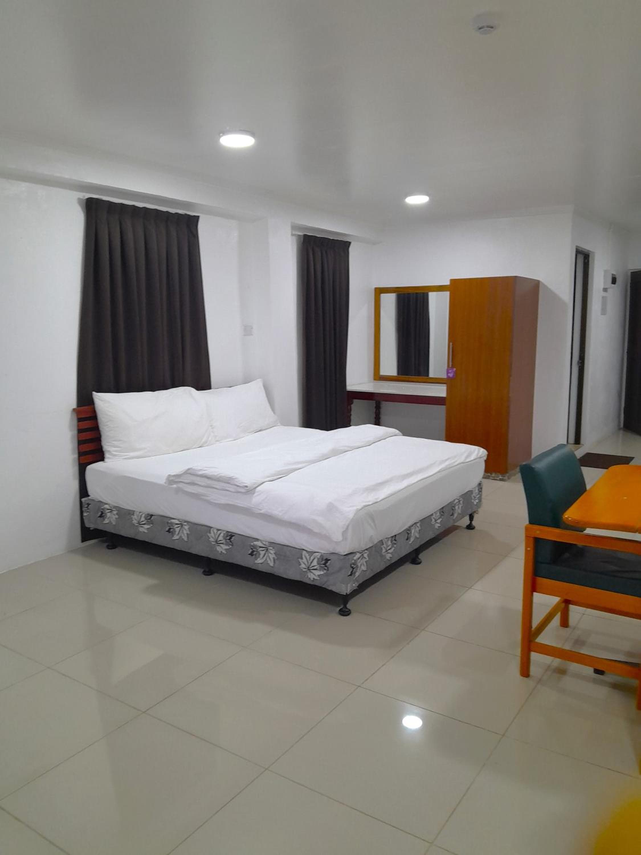 Standard Apartment at White Diamond Apartments
