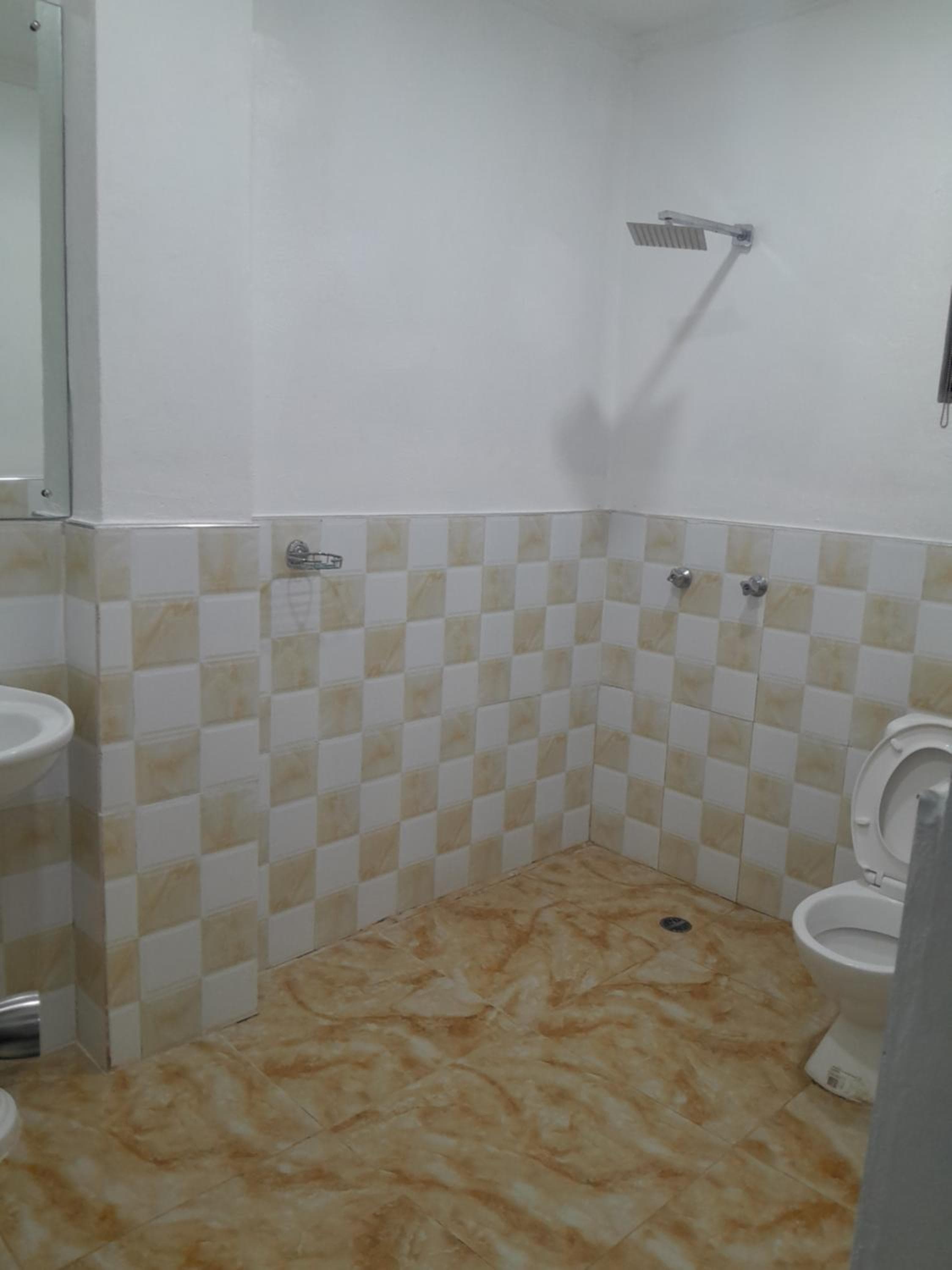 Standard Apartment at White Diamond Apartments