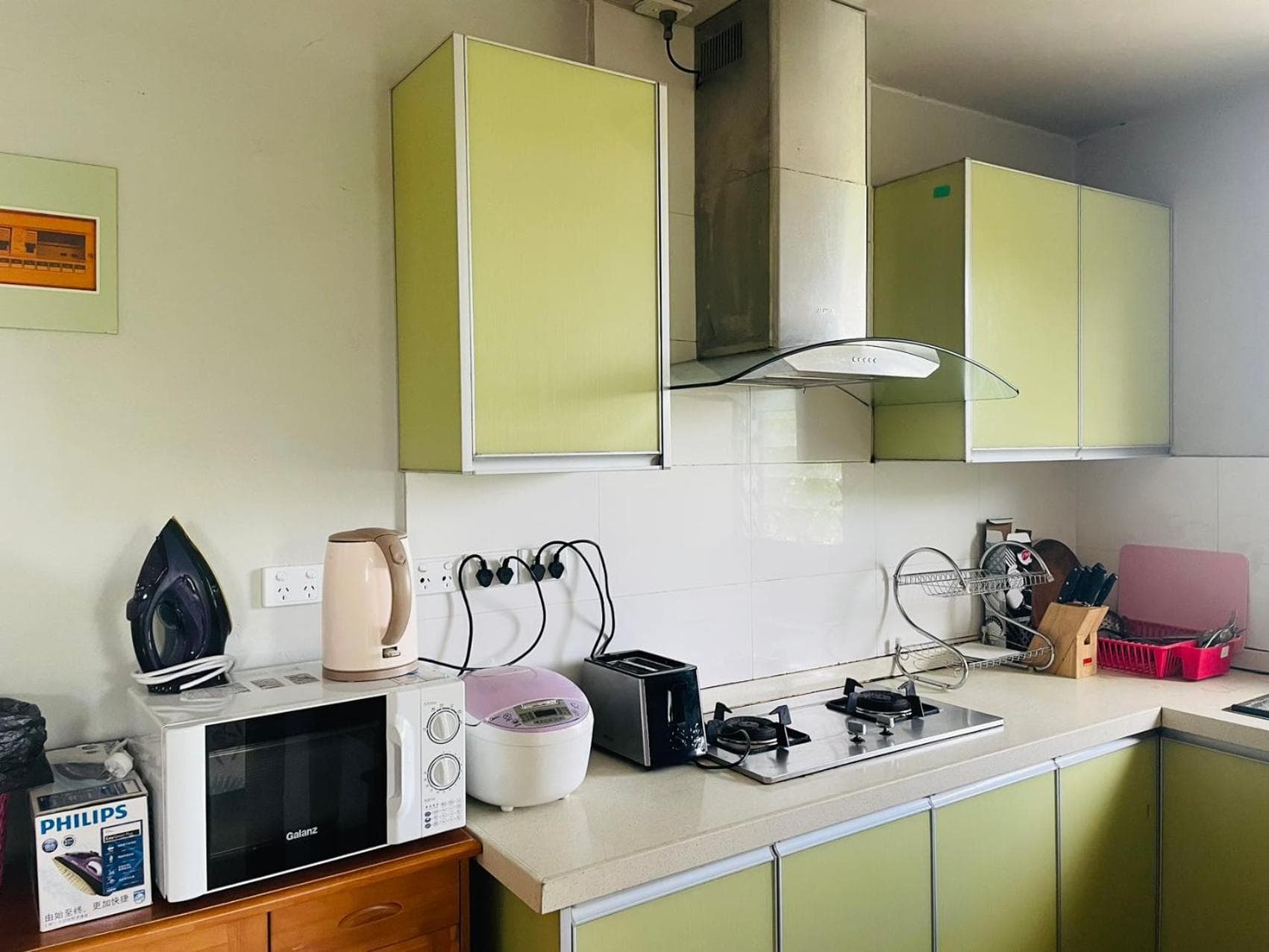 Two-Bedroom Apartment at Two bedroom -King sized bedroom-Free parking