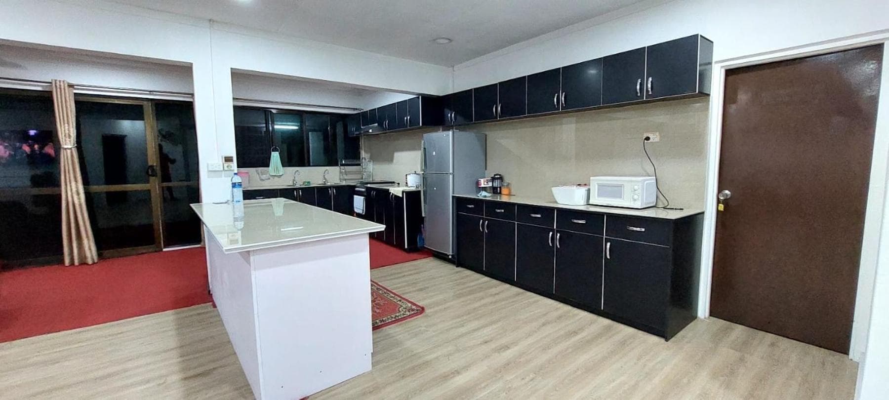 Three-Bedroom House at Shuhil Holiday Home