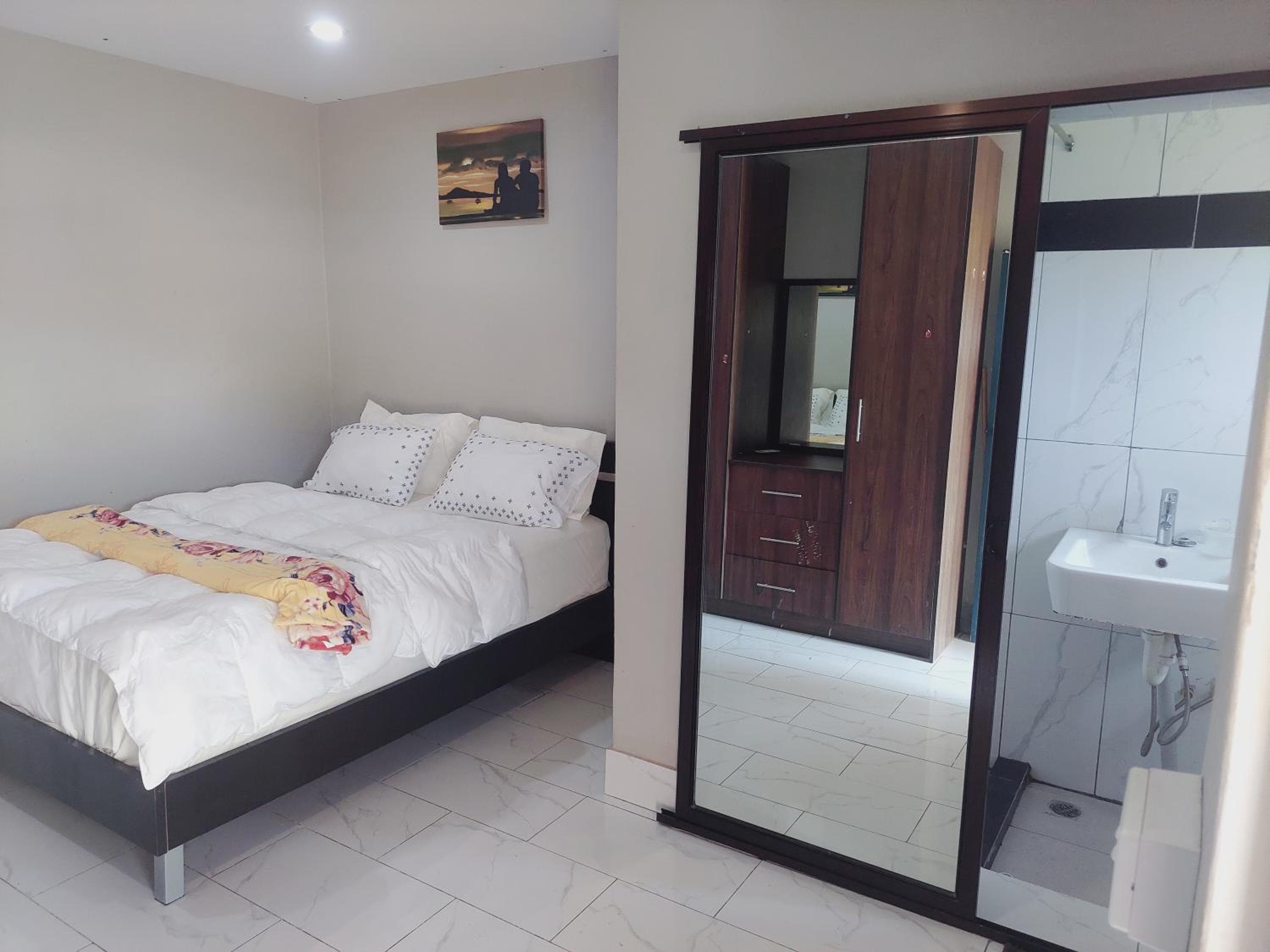 Two-Bedroom Apartment at 2Bedroom ,2Bathroom Deluxe apartment
