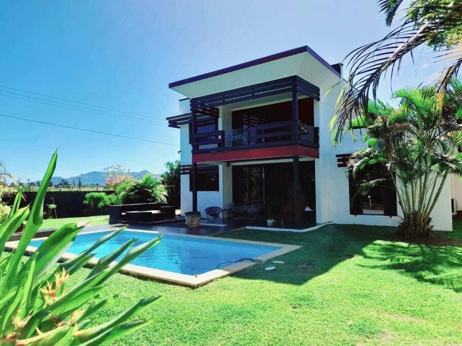 Three-Bedroom Villa at Spacious Villa -Private Pool & Relaxing Atmosphere