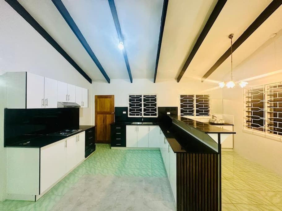 One-Bedroom Apartment at pseudofijians bnb