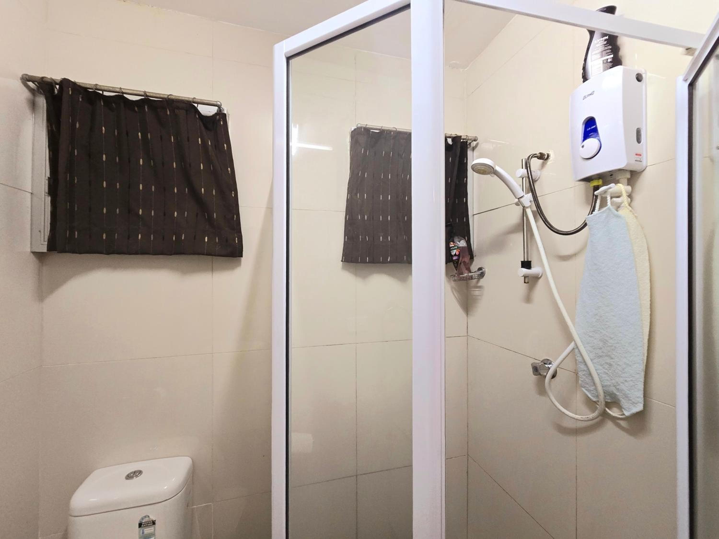 Two-Bedroom Apartment at Entire Apartment in Suva, Free Wifi, Swimming Pool