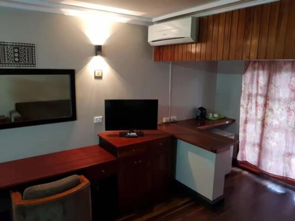 Deluxe Room, City and Partial Sea View at Southern Cross Hotel Fiji