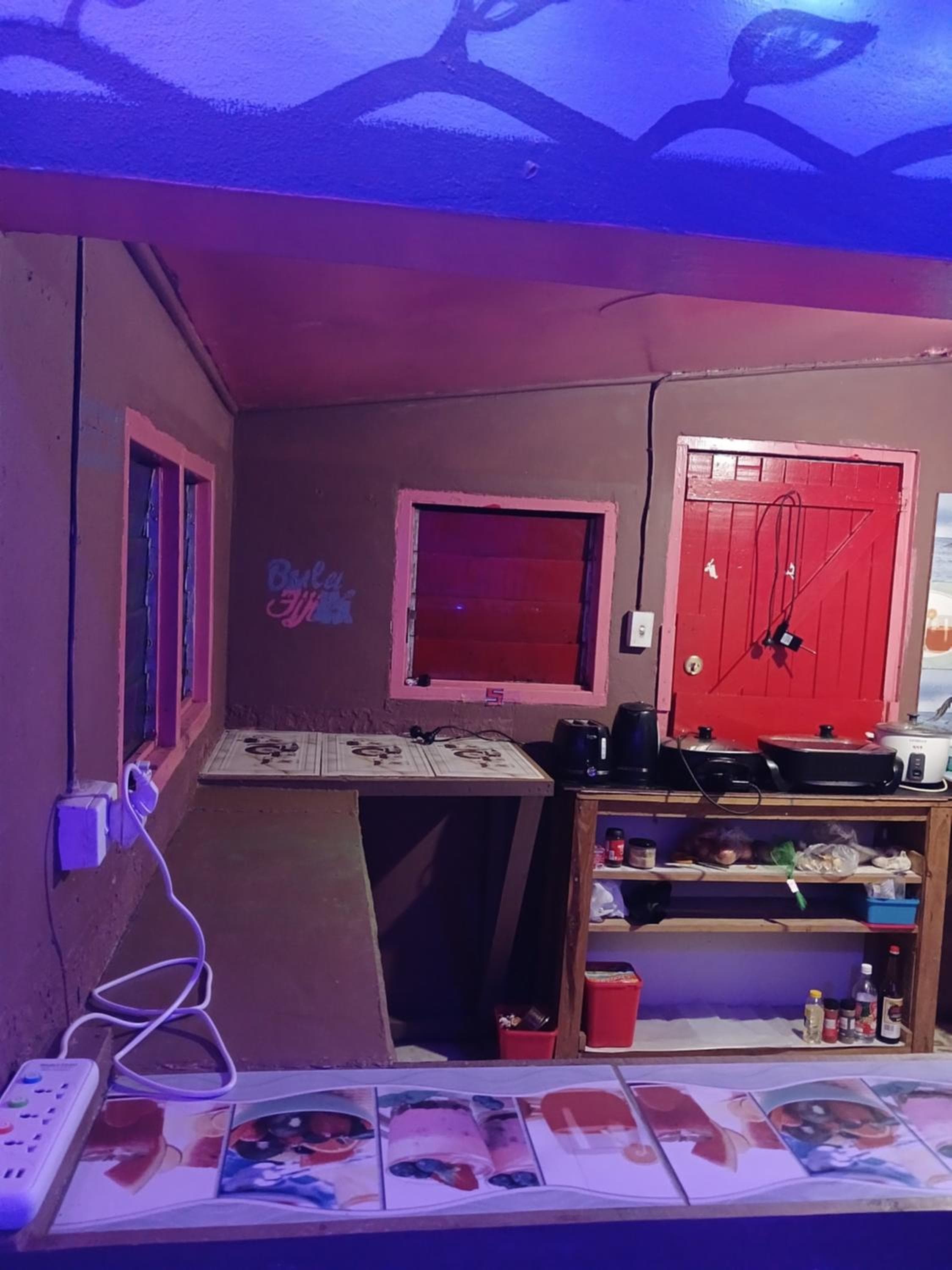Double Room with Private Bathroom at SeaSide HomeStay and Airport Shuttle