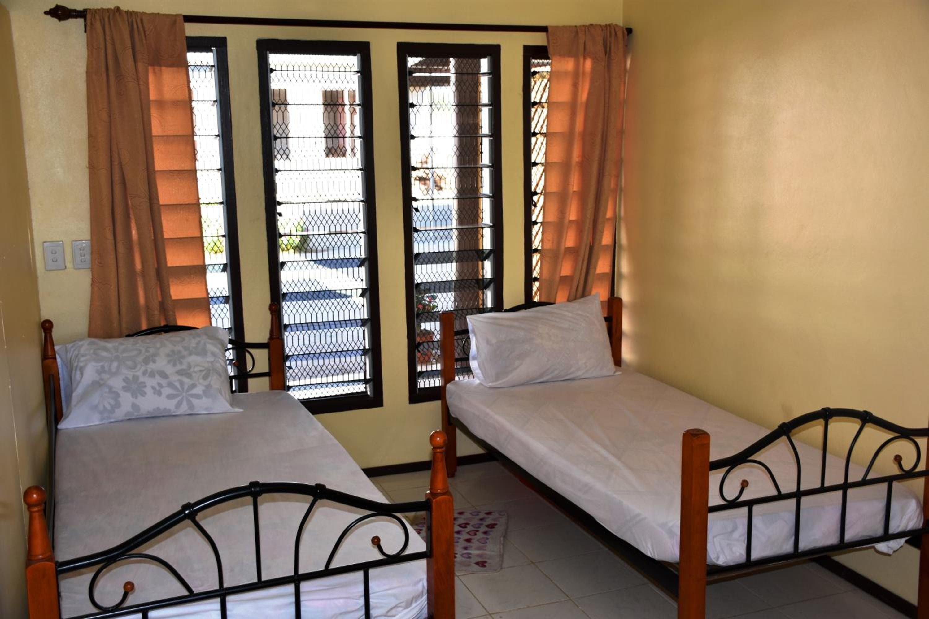 Single Bed in Mixed Dormitory Room at Westfield Homestay Fiji