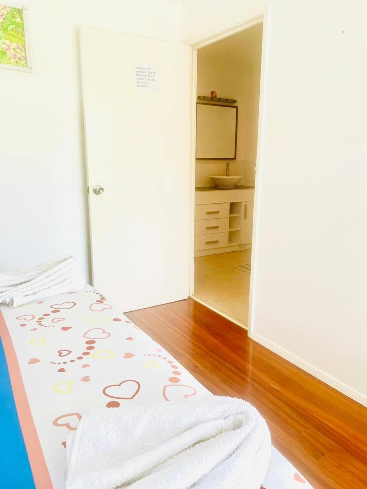 Double Room with Shared Bathroom at The Ideal Bed & Breakfast