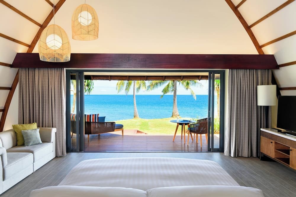 Royal Villa, 1 King Bed, Non Smoking, Oceanfront at Fiji Marriott Resort Momi Bay