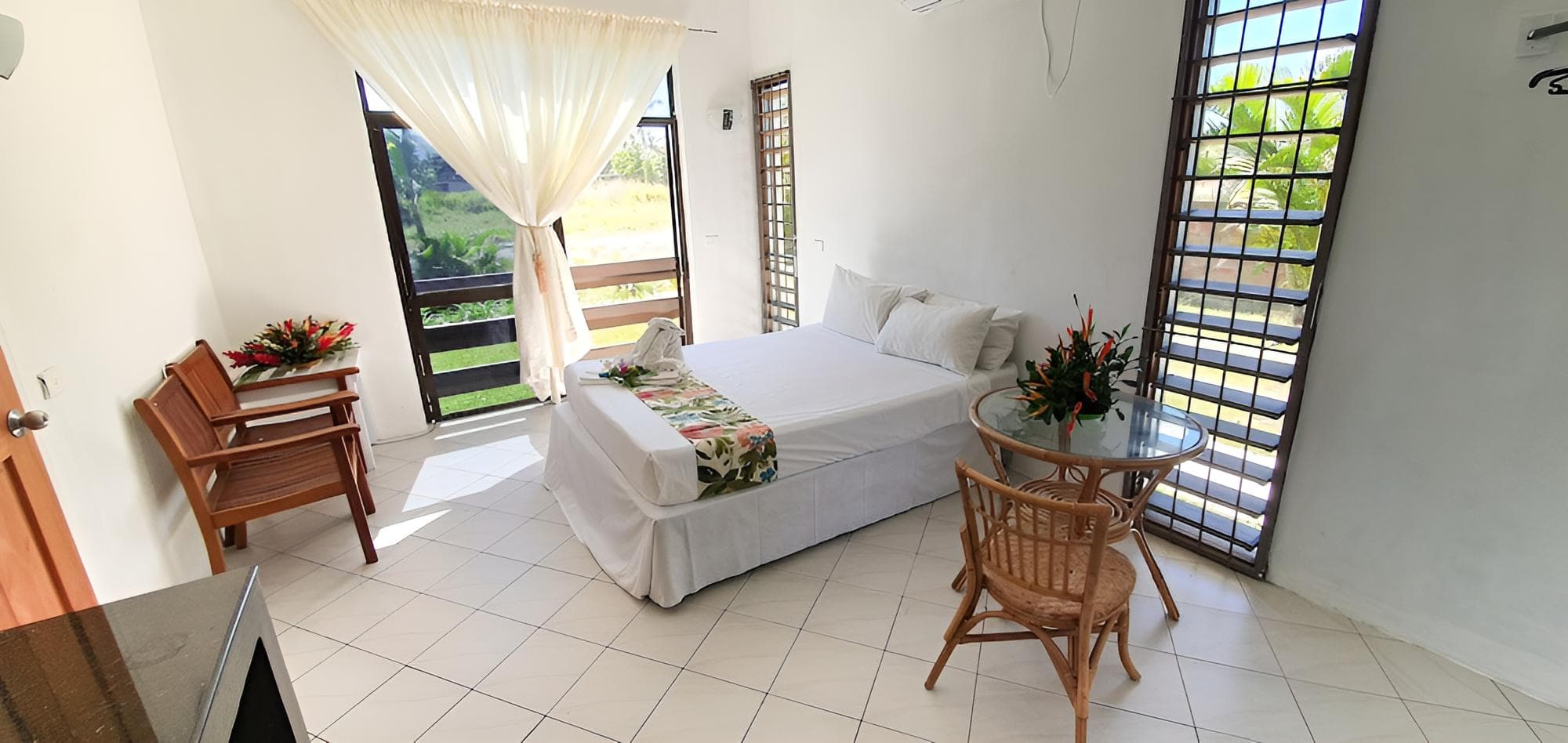 Deluxe Double Room at Island Accommodation Nadi
