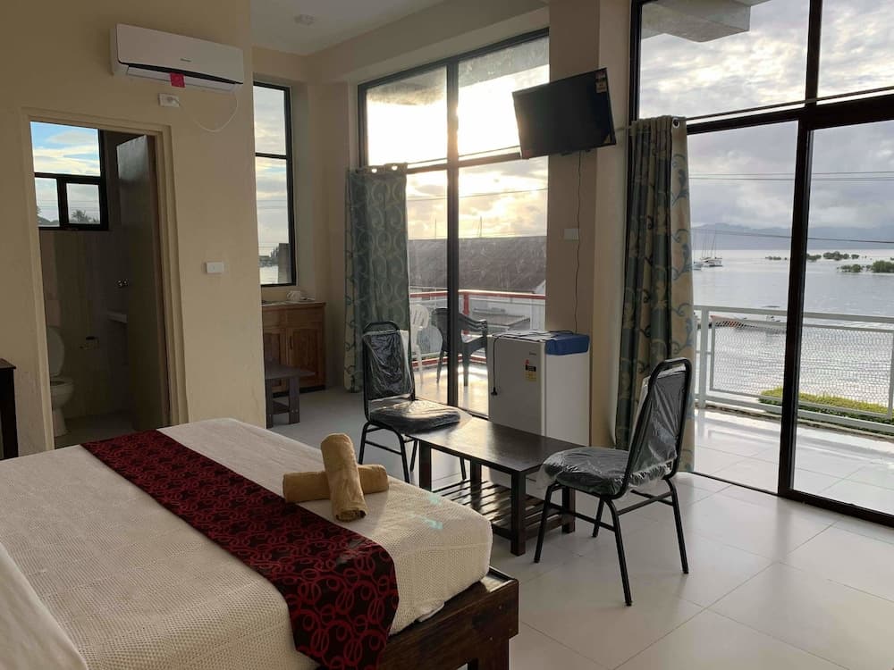 Deluxe Suite with Seaview View at Bay View Barbers Lodge