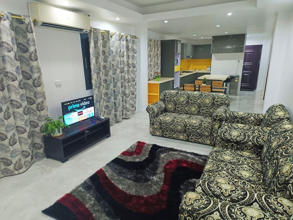 Family Apartment at Pacific Apartments