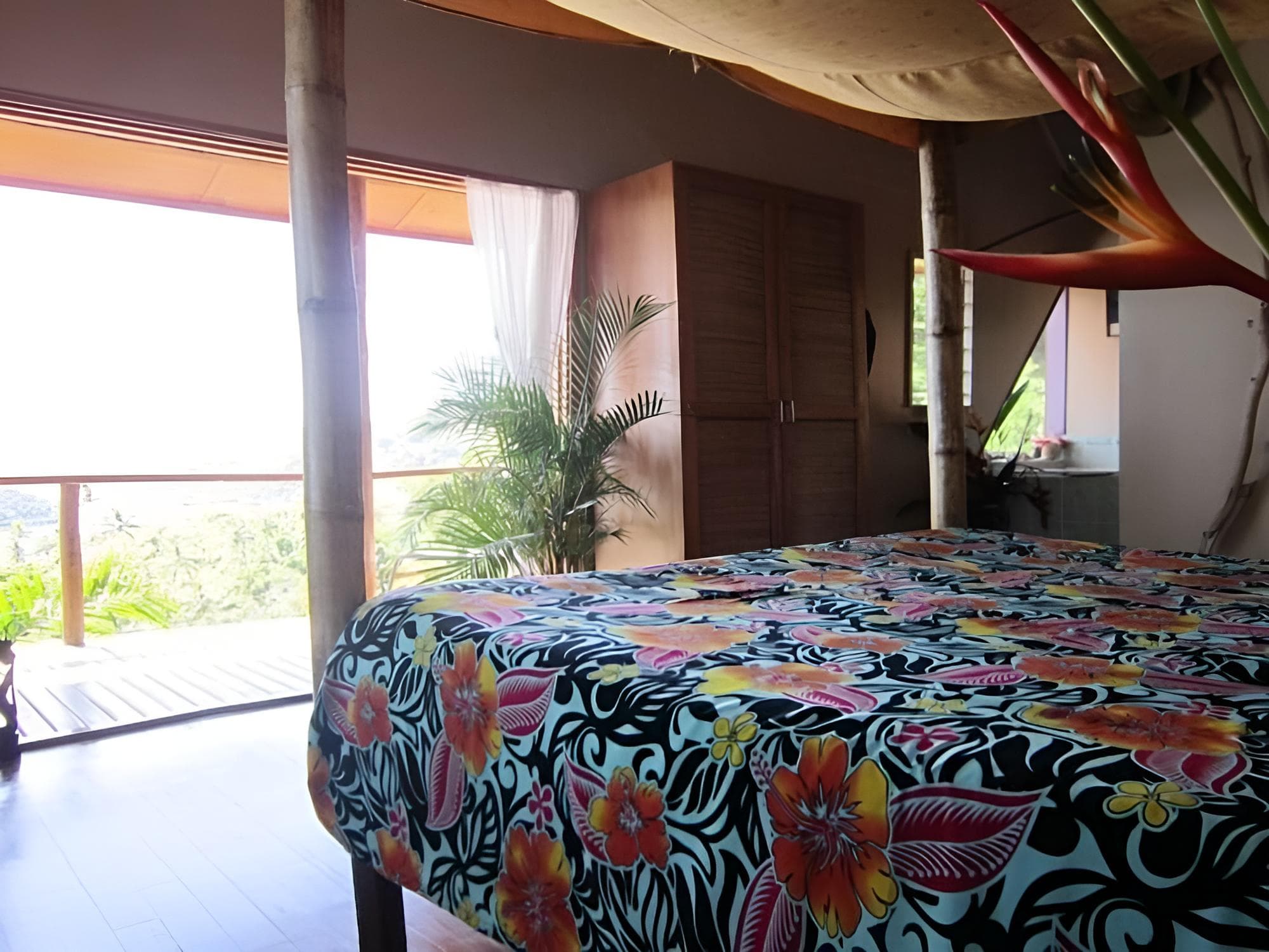 Deluxe Room, Poolside at Naveria Heights Lodge