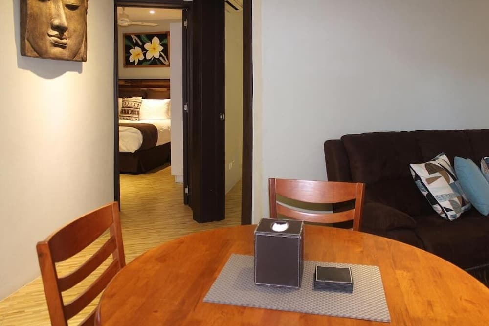 Deluxe Apartment at Greystone Apartments