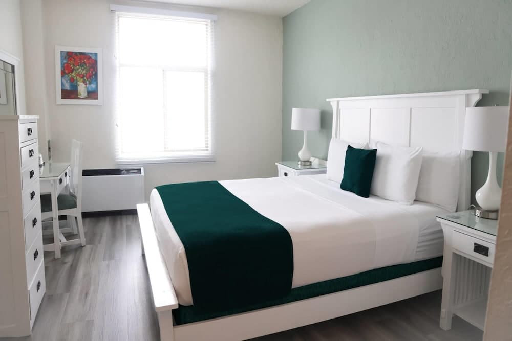 Room (Garden King) at Wyndham Garden Wailoaloa Beach Fiji