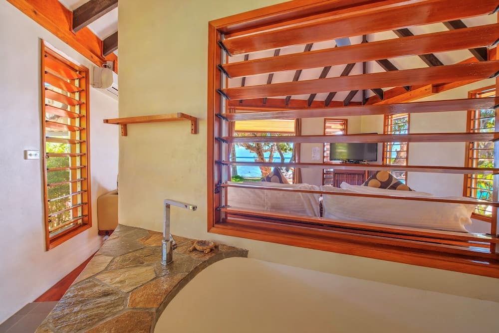 Beachfront Honeymooner at Maui Palms