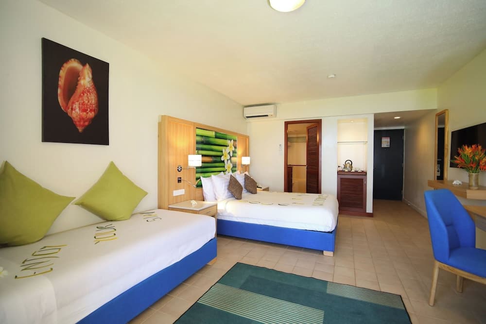 Queen Ocean View at The Naviti Resort