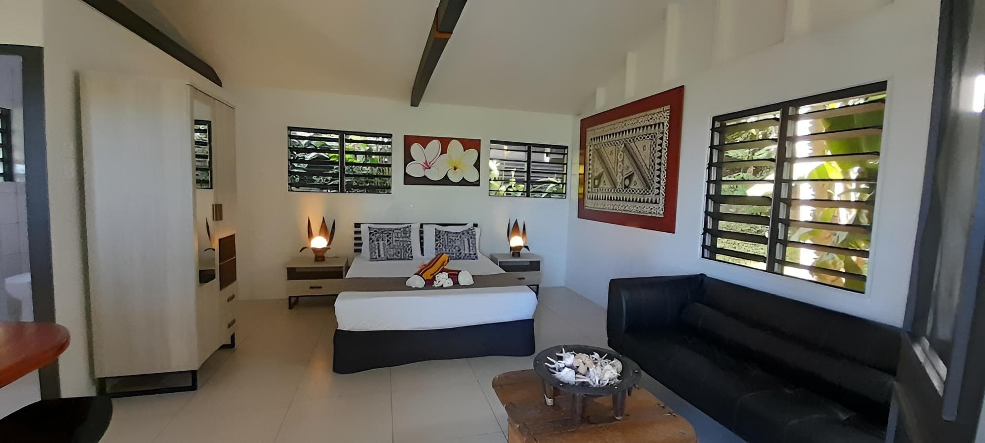 Beachfront Ocean View Bure at Kaila Na Ua Resort