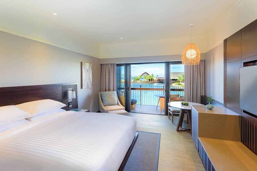 Room, 1 King Bed, Non Smoking, Lagoon View (Balcony) at Fiji Marriott Resort Momi Bay