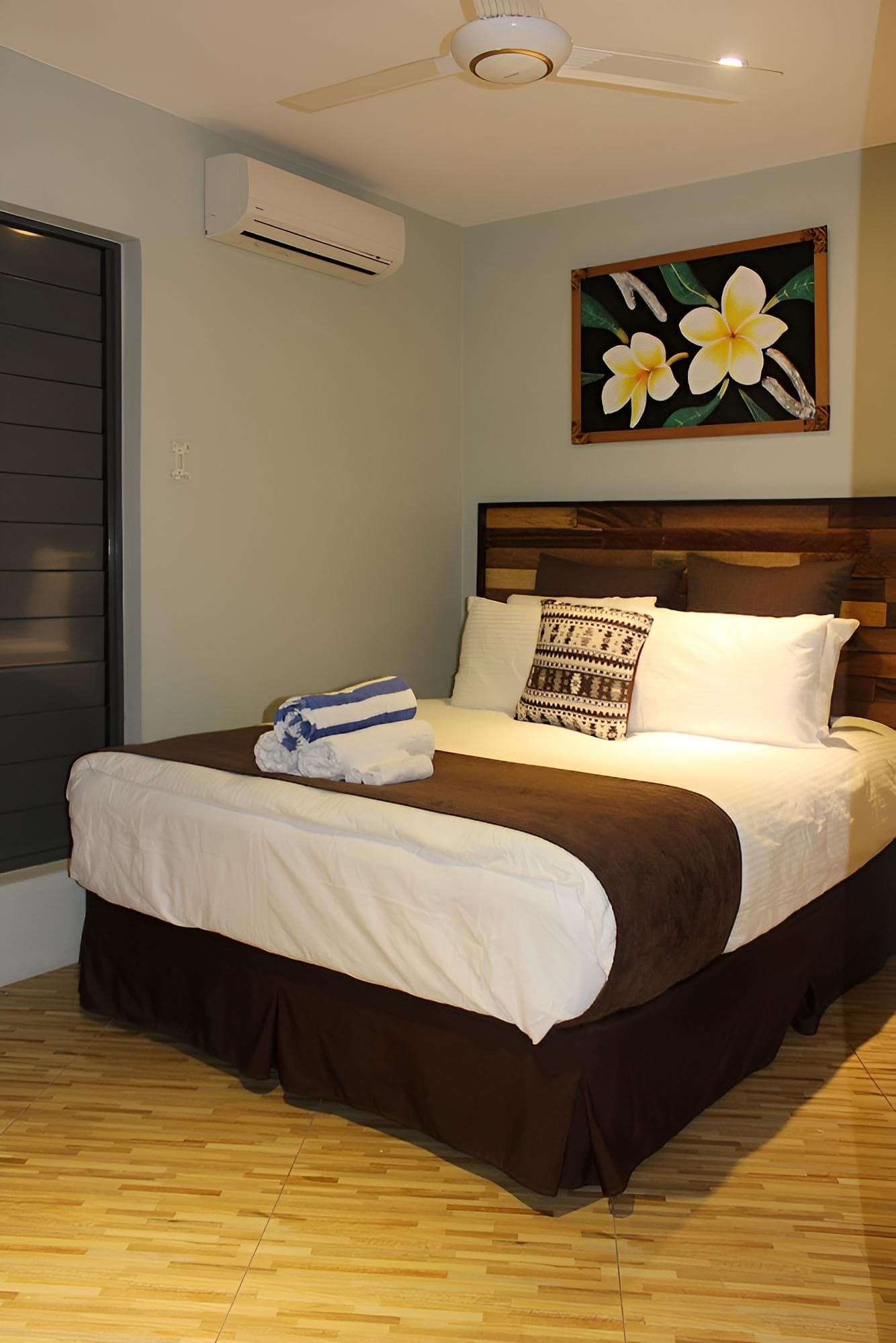 Apartment, 2 Bedrooms at GreyStone Apartments 03
